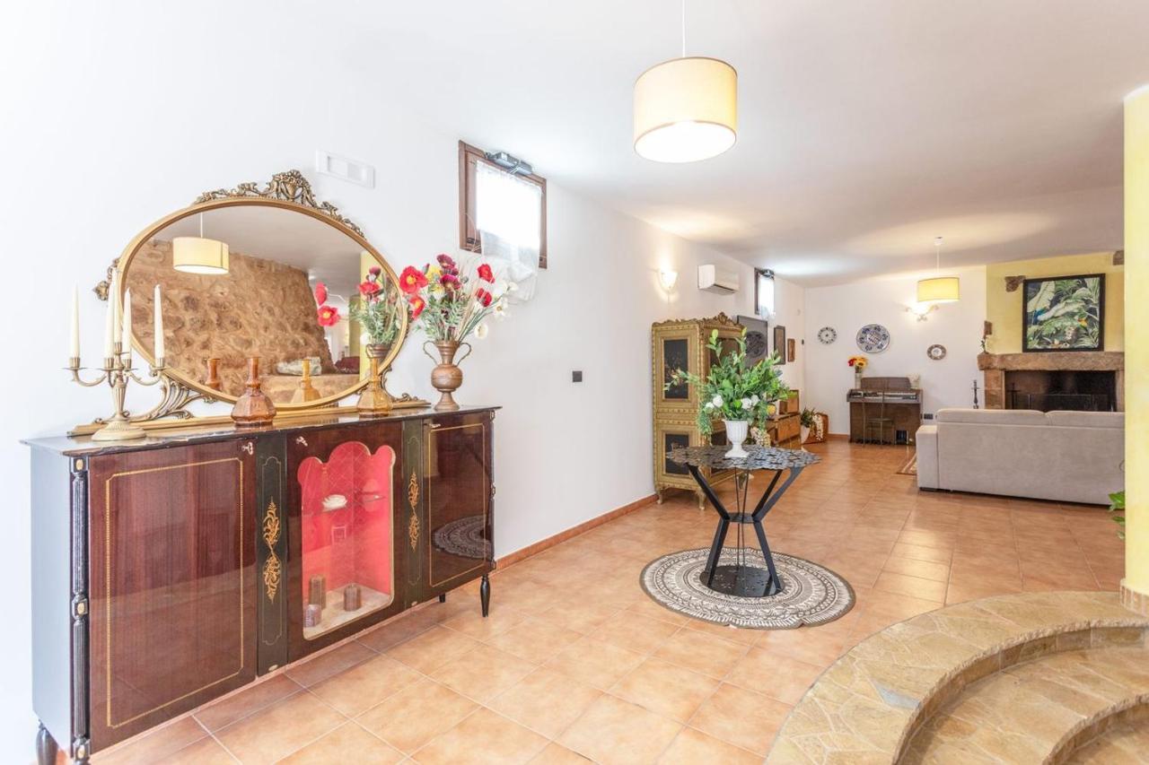 Capilungo Villa Stracca Con Ampio Spazio Esterno מראה חיצוני תמונה